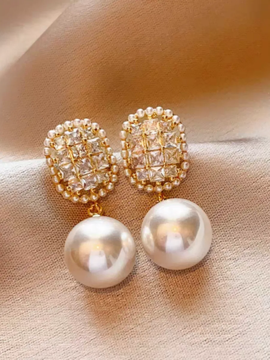 1 Pair Elegant Lady Geometric Inlay Imitation Pearl Alloy Artificial Crystal Imitation Pearl Ear Studs