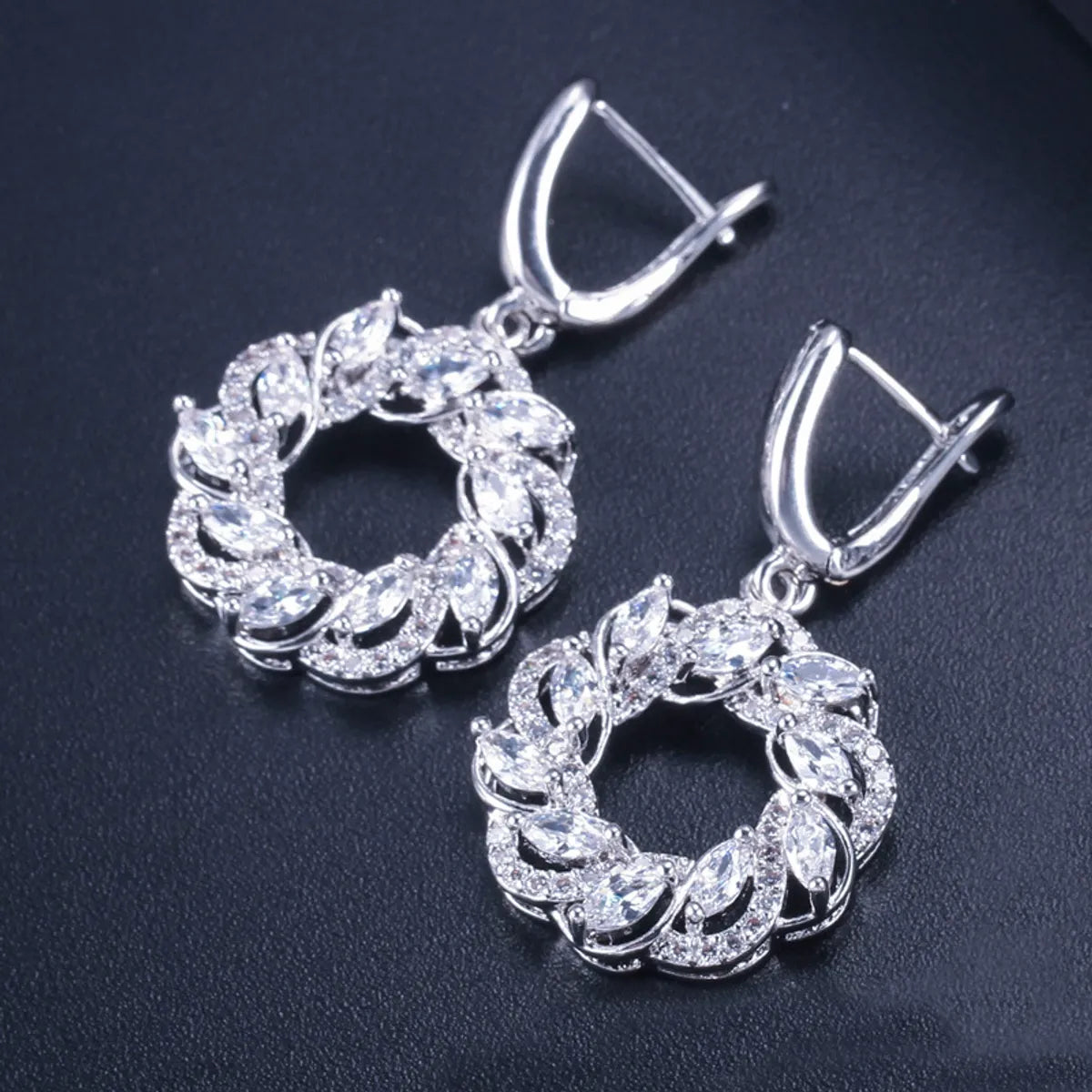 1 Pair Elegant Lady Modern Style Geometric Circle Plating Inlay Copper Zircon Drop Earrings