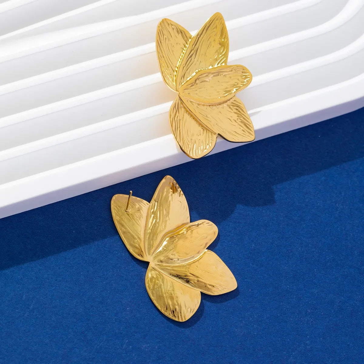 1 Pair Elegant Lady Modern Style Leaf Flower Plating 316 Stainless Steel  18K Gold Plated Drop Earrings