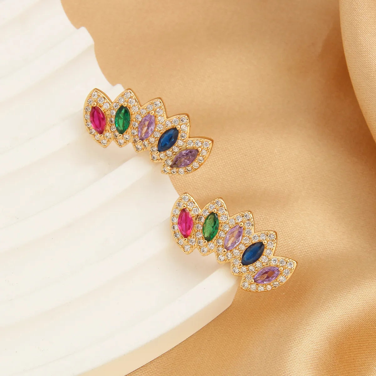 1 Pair Elegant Lady Petal Plating Inlay Copper Zircon Gold Plated Ear Studs