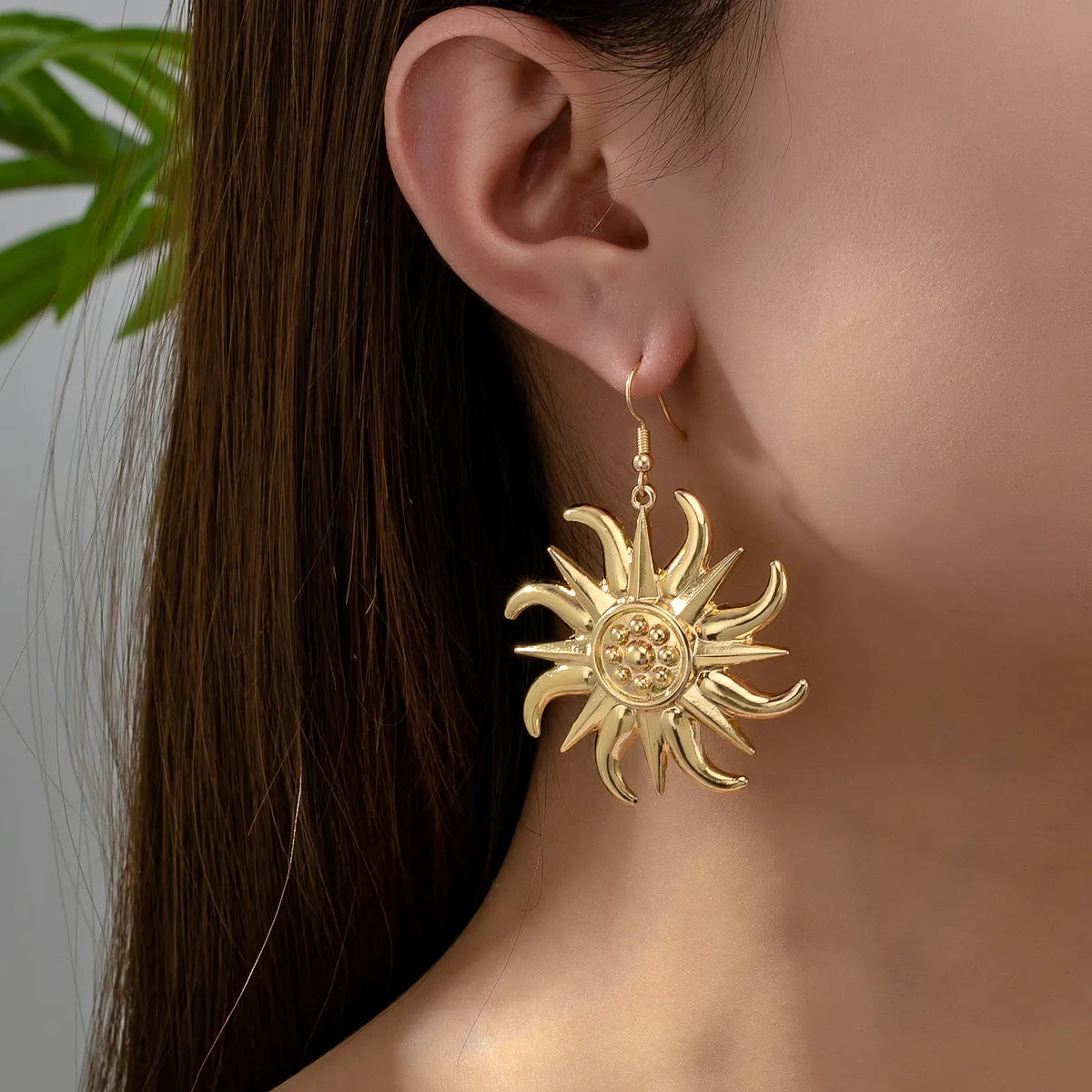 1 Pair Elegant Lady Sun Flower Floral Plating Alloy Drop Earrings