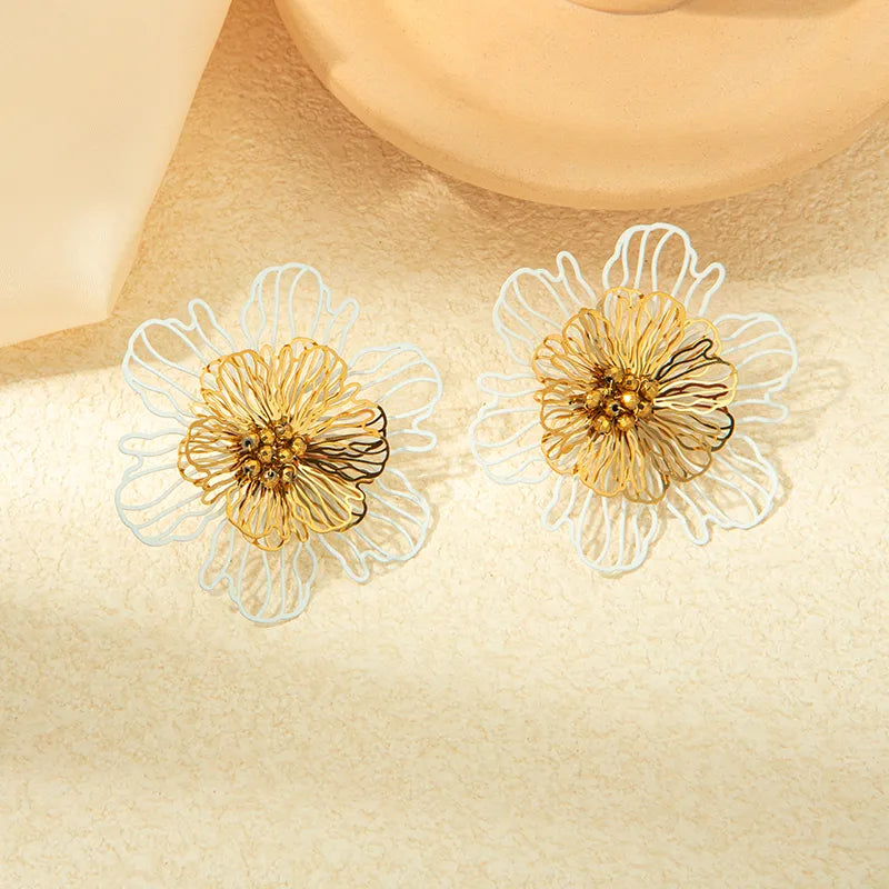 1 Pair Elegant Lady Sweet Flower Plating 304 Stainless Steel 14K Gold Plated Ear Studs