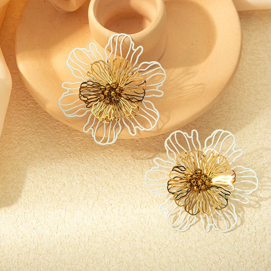 1 Pair Elegant Lady Sweet Flower Plating 304 Stainless Steel 14K Gold Plated Ear Studs