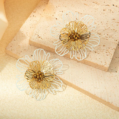 1 Pair Elegant Lady Sweet Flower Plating 304 Stainless Steel 14K Gold Plated Ear Studs