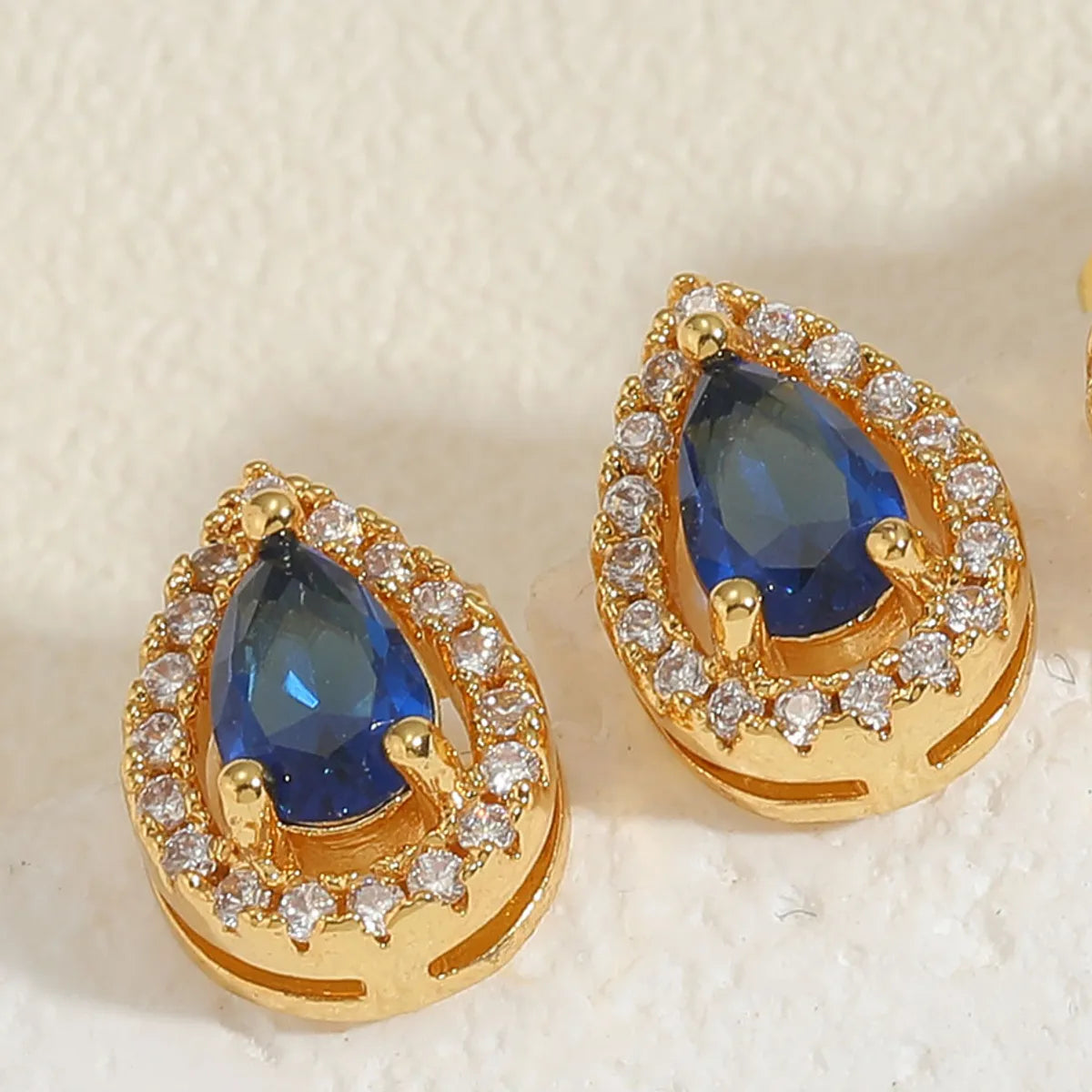 1 Pair Elegant Lady Water Droplets Plating Inlay Brass Zircon 14k Gold Plated Ear Studs