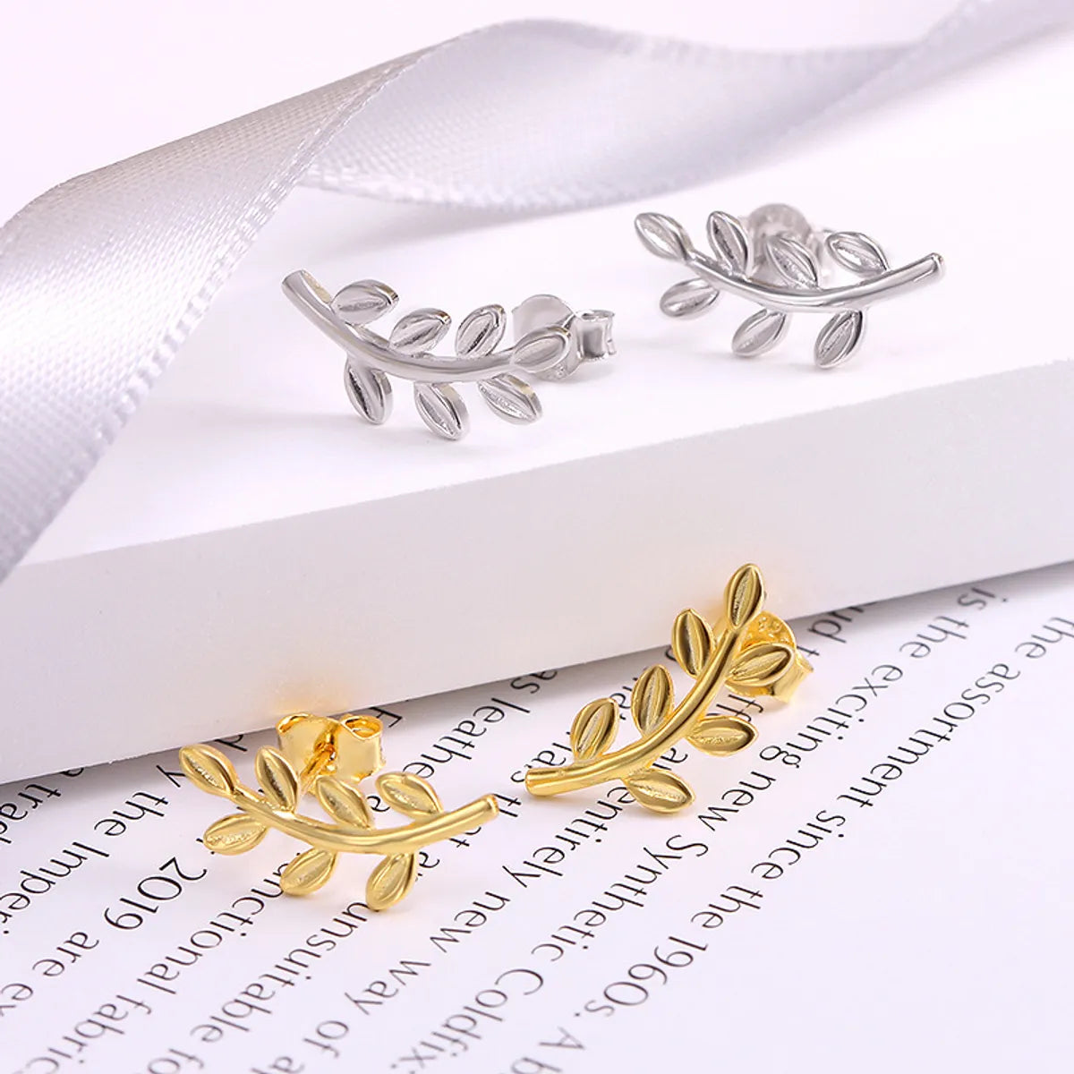 1 Pair Elegant Leaves Plating Sterling Silver Ear Studs