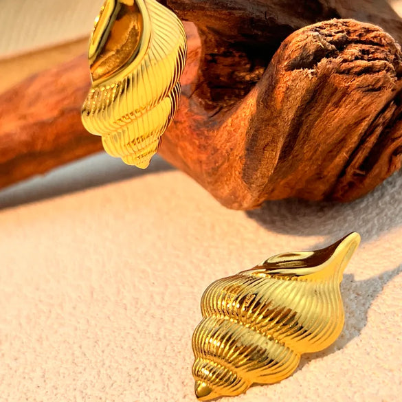 1 Pair Elegant Luxurious Conch Plating 304 Stainless Steel 18K Gold Plated Ear Studs