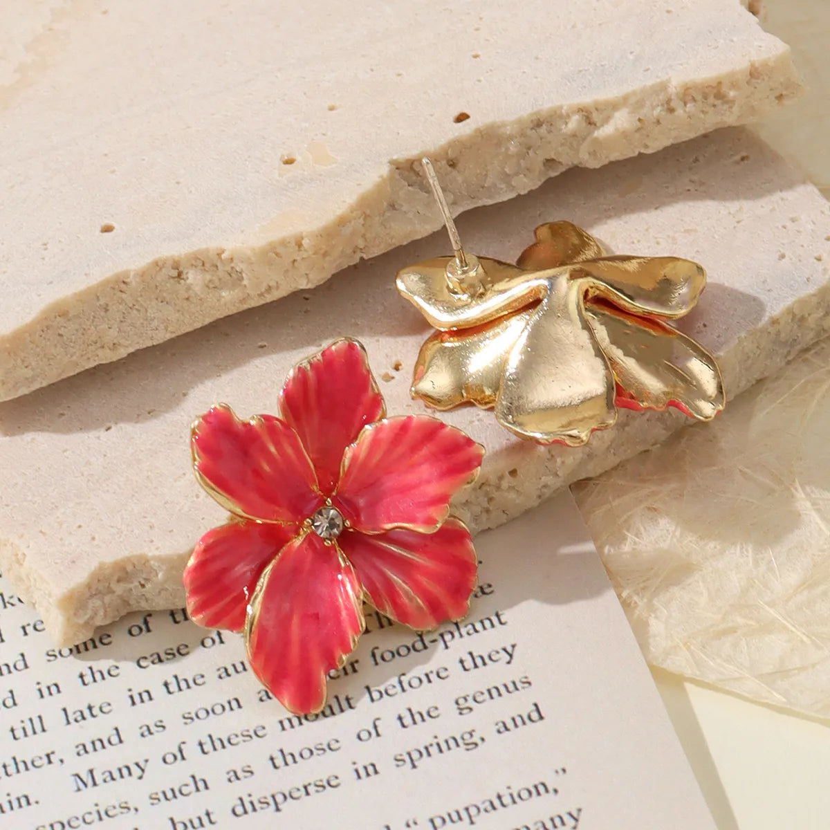 1 Pair Elegant Luxurious Flower Enamel Plating Inlay Alloy Rhinestones 14k Gold Plated Ear Studs