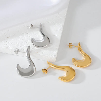 1 Pair Elegant Luxurious Irregular Heart Shape Spiral Stripe Plating 304 Stainless Steel 18K Gold Plated Earrings