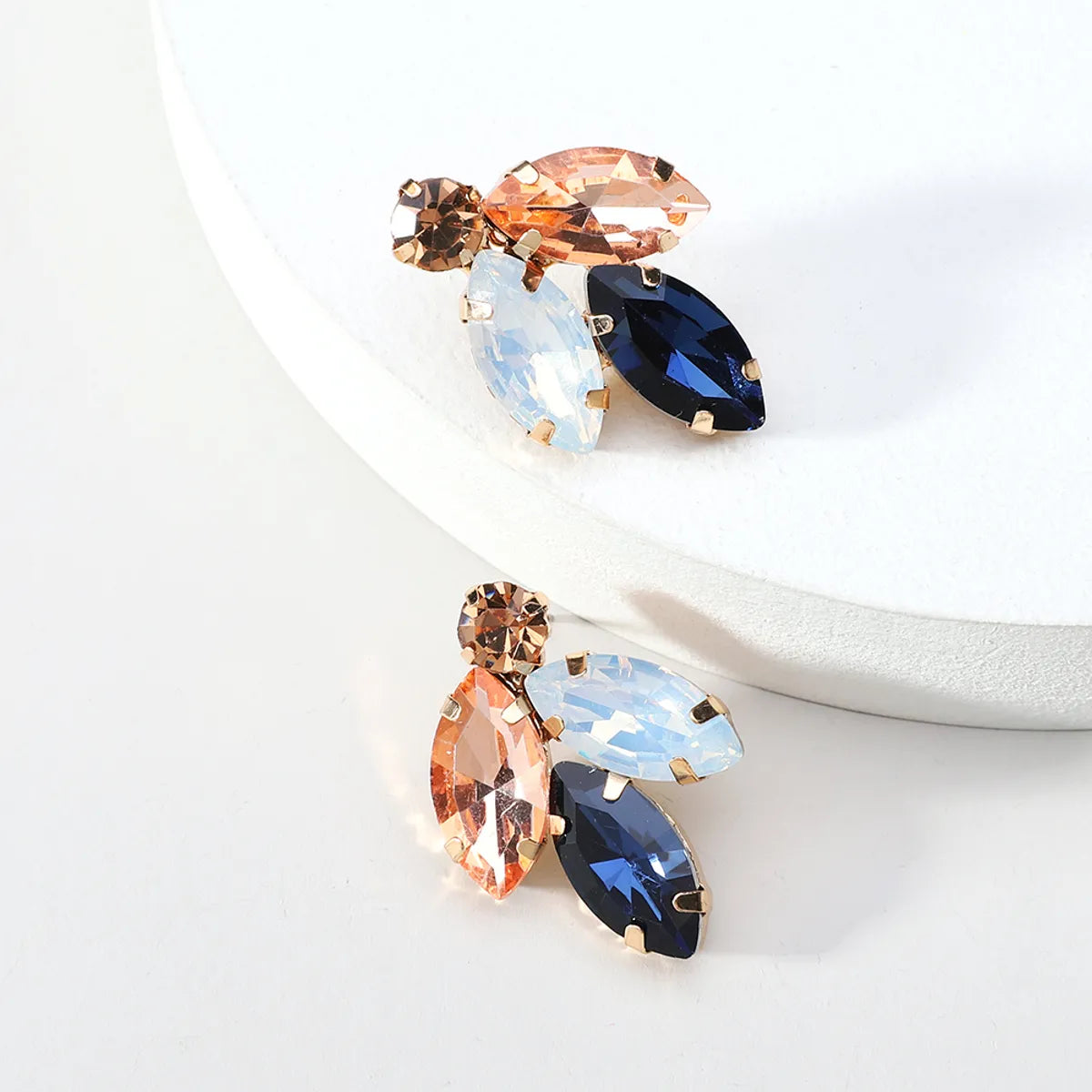 1 Pair Elegant Luxurious Korean Style Geometric Plating Inlay Copper Alloy Zircon Ear Studs