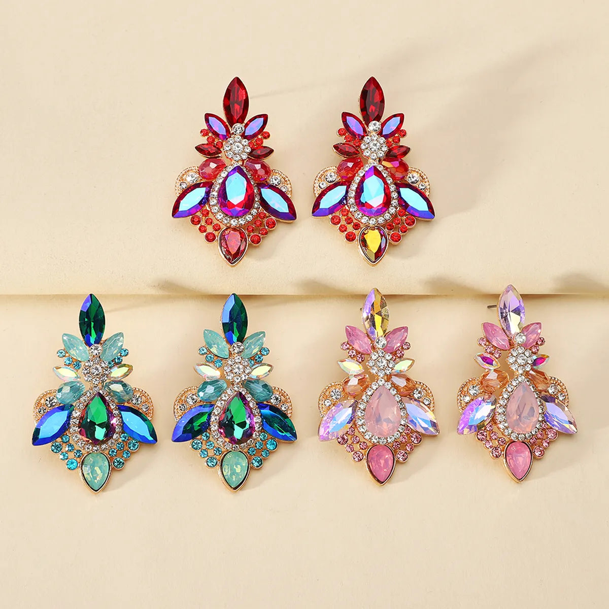 1 Pair Elegant Luxurious Lady Geometric Plating Inlay Zinc Alloy Rhinestones Ear Studs