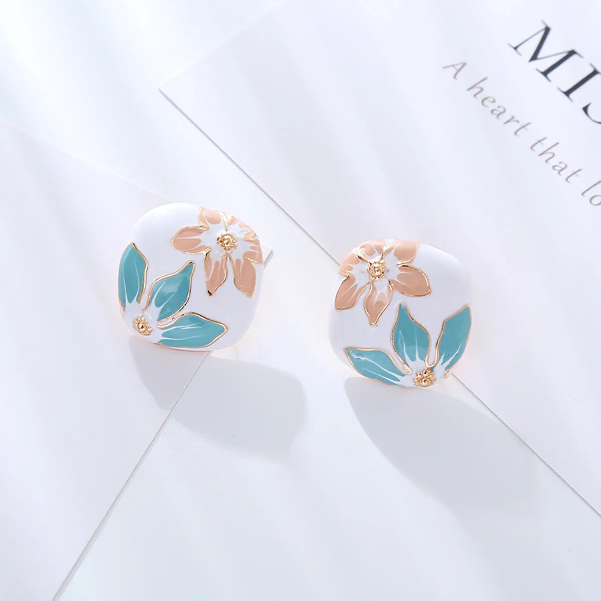 1 Pair Elegant Luxurious Oval Flower Enamel Alloy Ear Studs