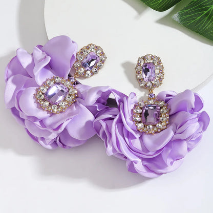 1 Pair Elegant Luxurious Queen Flower Plating Inlay Alloy Rhinestones K Gold Plated Drop Earrings