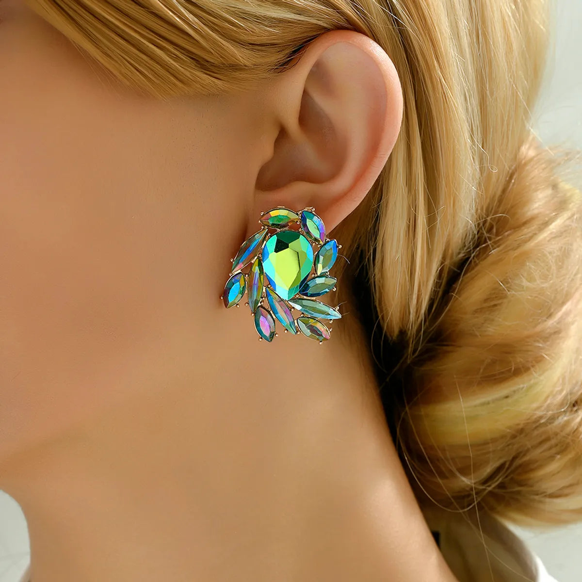 1 Pair Elegant Luxurious Shiny Wings Plating Metal Inlay Zinc Alloy Glass Ear Studs