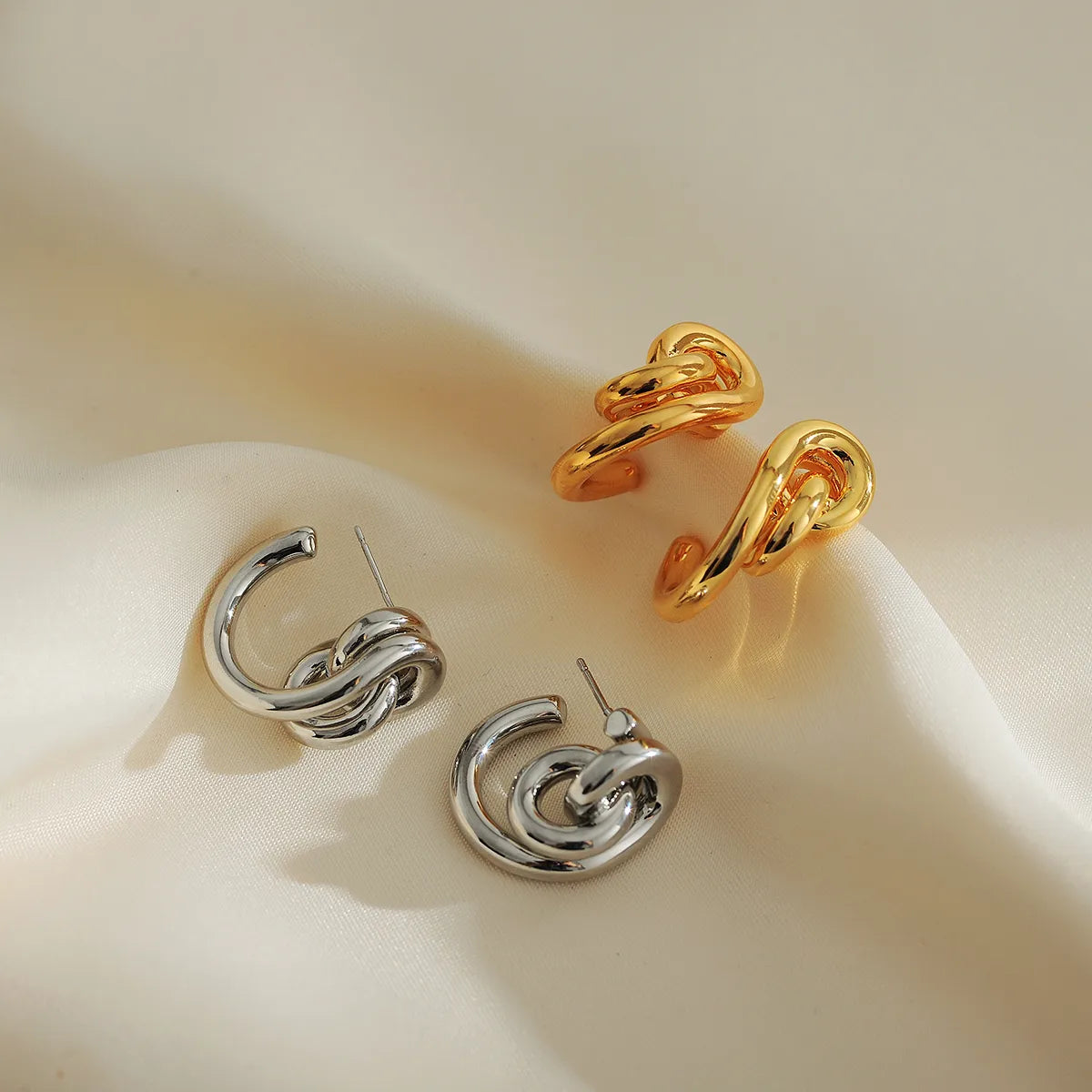 1 Pair Elegant Luxurious Solid Color Plating Copper 18K Gold Plated Ear Studs