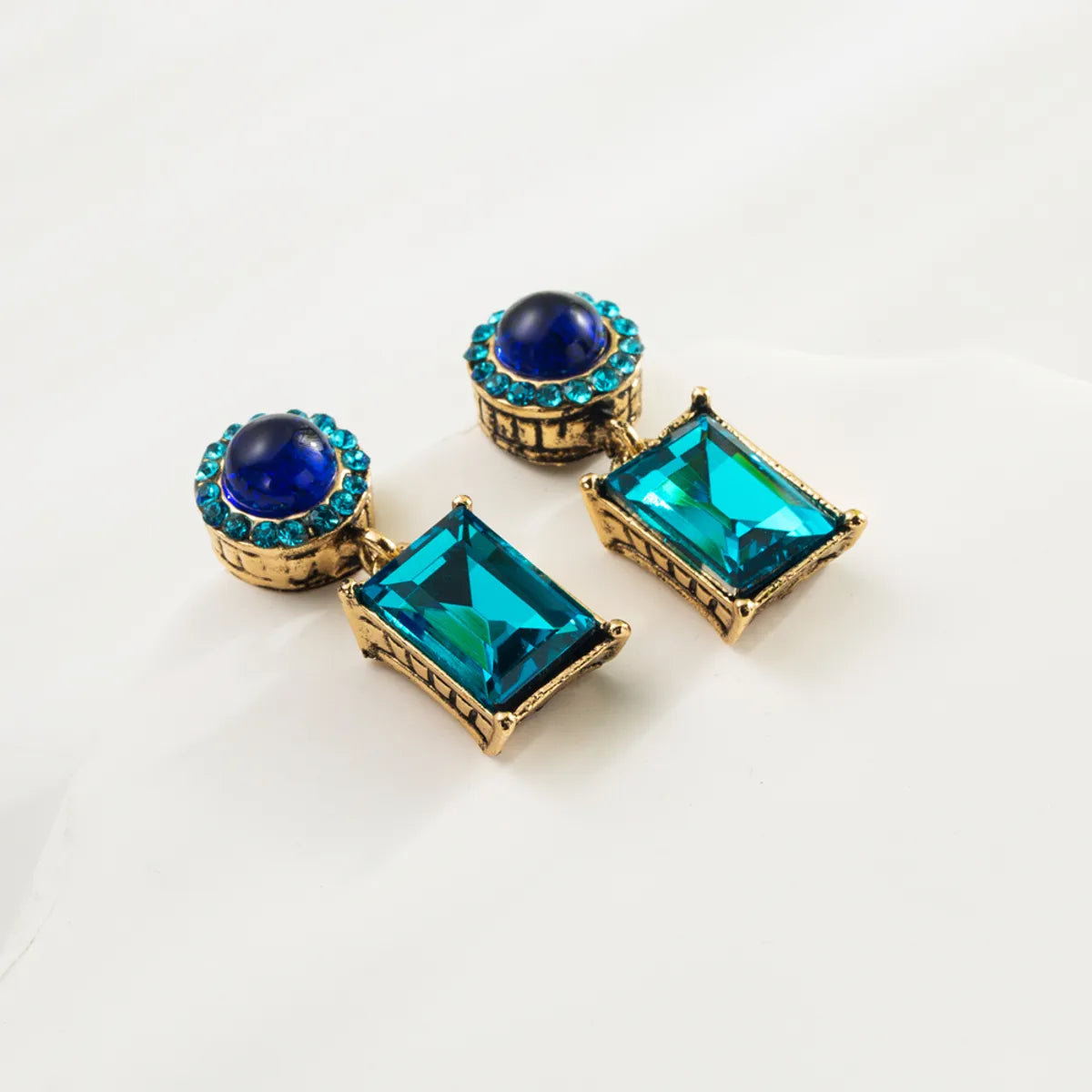 1 Pair Elegant Luxurious Square Inlay Alloy Resin Rhinestones Glass Drill Drop Earrings