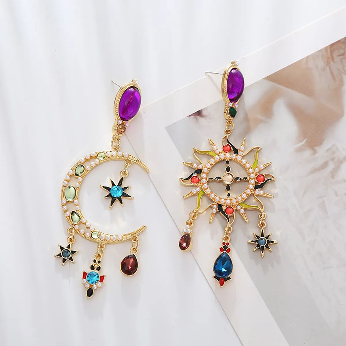 1 Pair Elegant Luxurious Sun Moon Plating Inlay Alloy Artificial Pearls Resin Rhinestones Gold Plated Drop Earrings