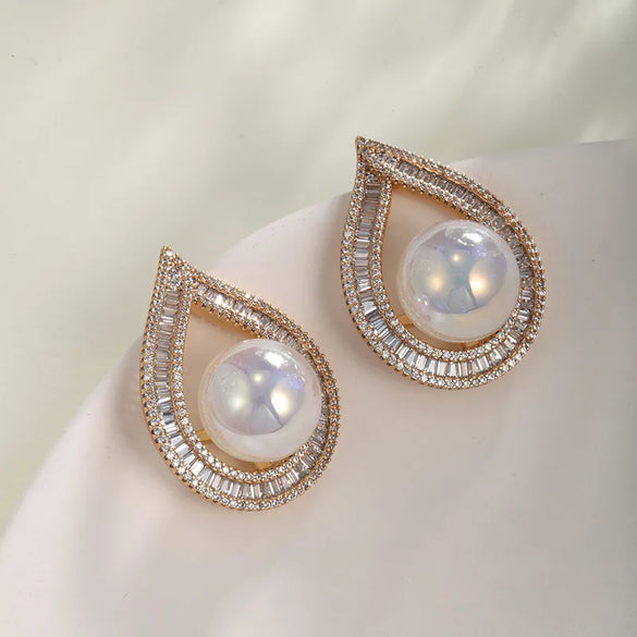 1 Pair Elegant Luxurious XUPING Water Droplets Inlay Copper Artificial Gemstones Artificial Pearls 18K Gold Plated Platinum Plated Ear Studs