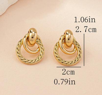 1 Pair Elegant Modern Style Classic Style Round Iron Ear Studs