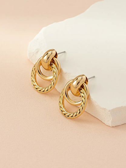 1 Pair Elegant Modern Style Classic Style Round Iron Ear Studs