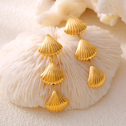 1 Pair Elegant Modern Style Classic Style Shell 304 Stainless Steel 18K Gold Plated Drop Earrings