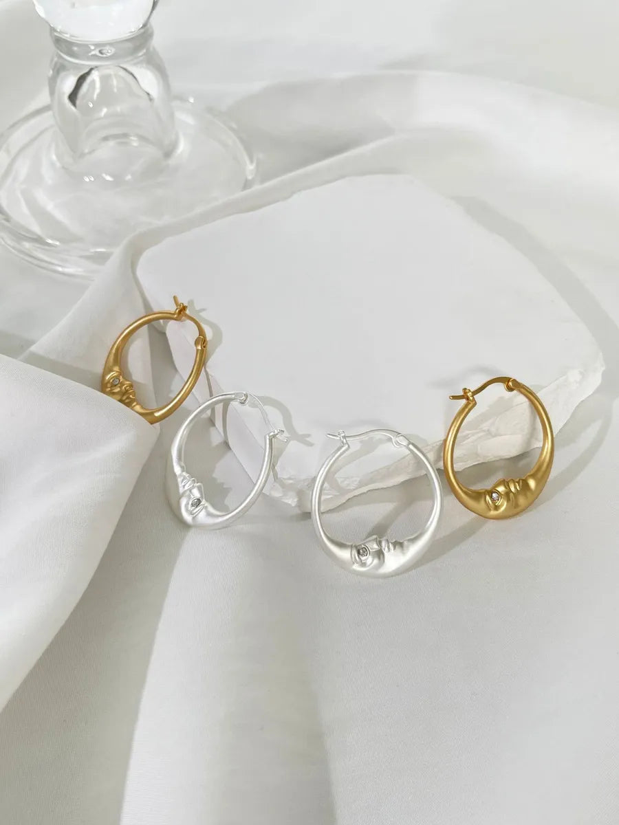 1 Pair Elegant Moon Plating Copper 14k Gold Plated Hoop Earrings