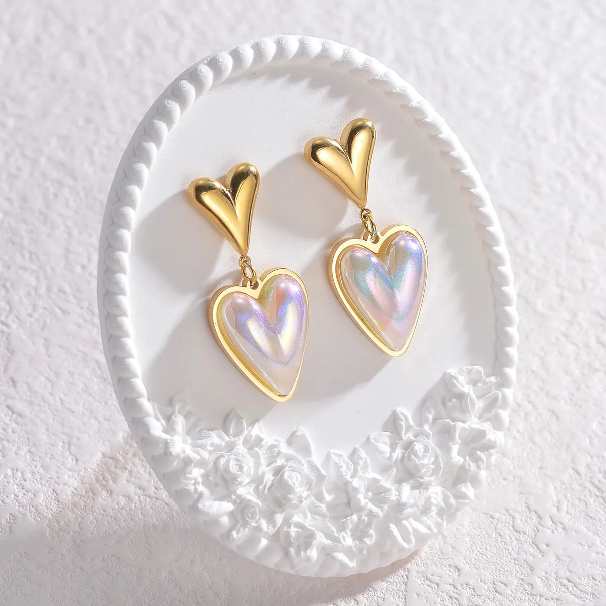 1 Pair Elegant Oval Heart Shape Shell Inlay Titanium Steel Pearl Drop Earrings