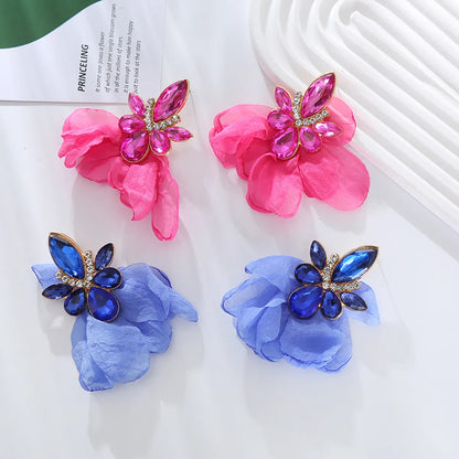 1 Pair Elegant Petal Plating Inlay Alloy Rhinestones Glass Drill Gold Plated Drop Earrings