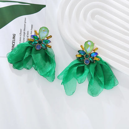 1 Pair Elegant Petal Plating Inlay Alloy Rhinestones Glass Drill Gold Plated Drop Earrings