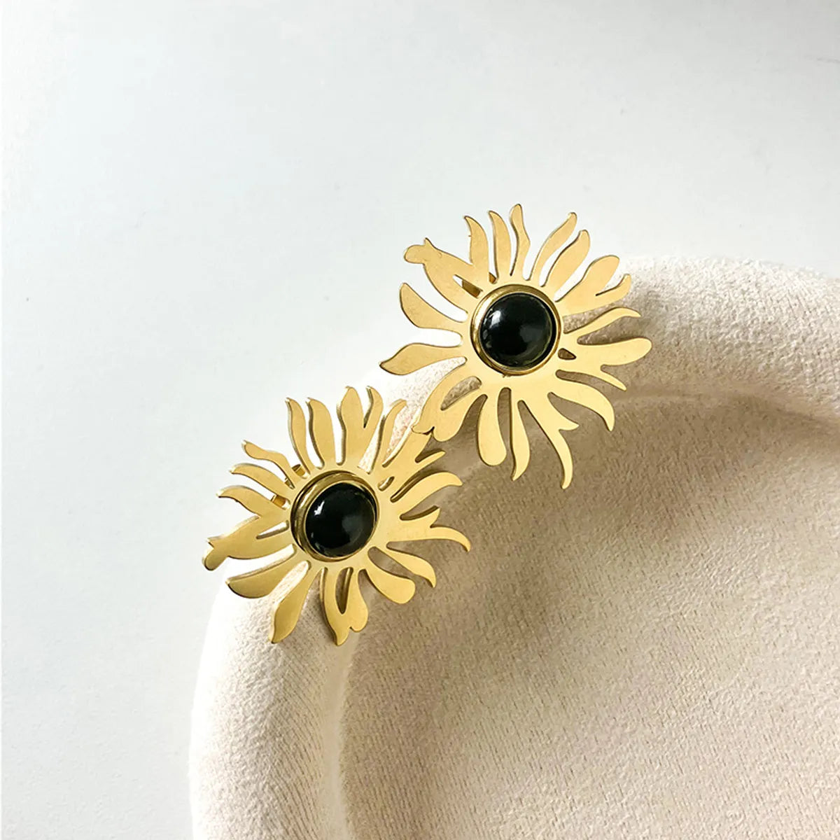 1 Pair Elegant Preppy Style Sweet Flower Plating Inlay Stainless Steel Natural Stone Gold Plated Ear Studs