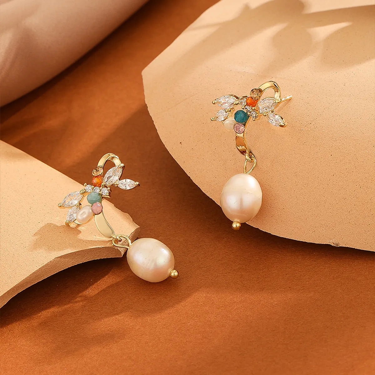 1 Pair Elegant Retro Bow Knot Inlay Freshwater Pearl Copper Agate Zircon Drop Earrings