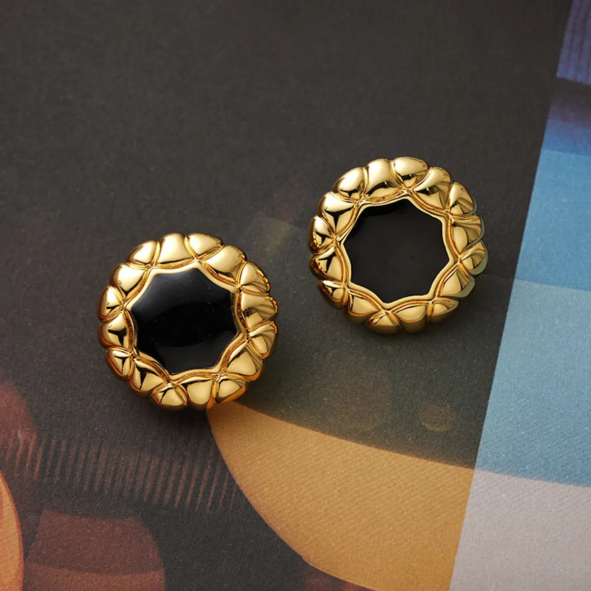 1 Pair Elegant Retro Geometric Alloy Tiger Eye Rhinestones Ear Studs