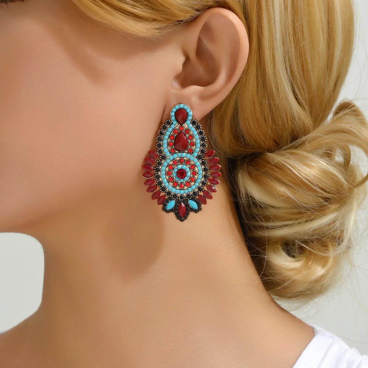 1 Pair Elegant Retro Geometric Beaded Plating Zinc Alloy Drop Earrings