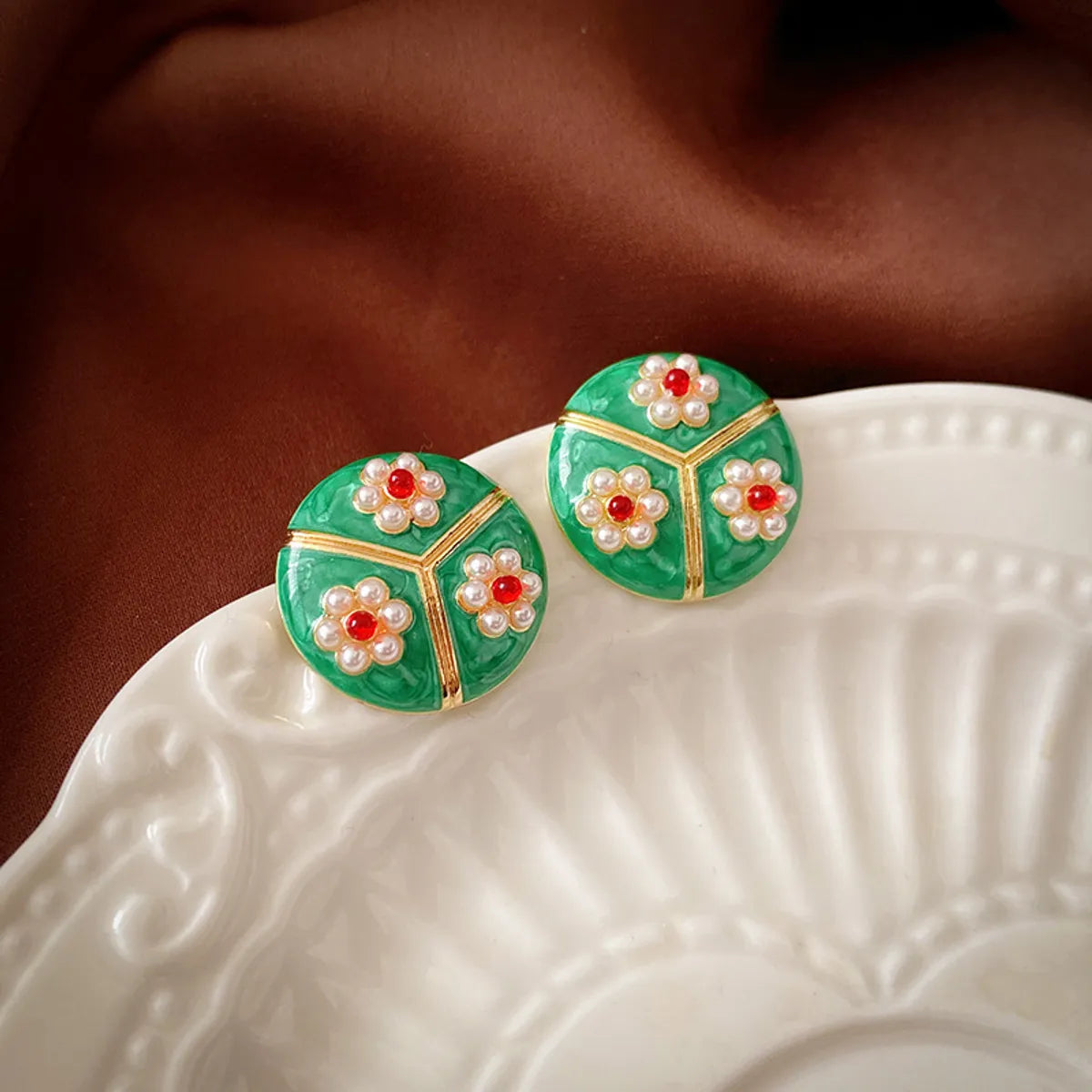 1 Pair Elegant Retro Geometric Enamel Alloy Ear Studs