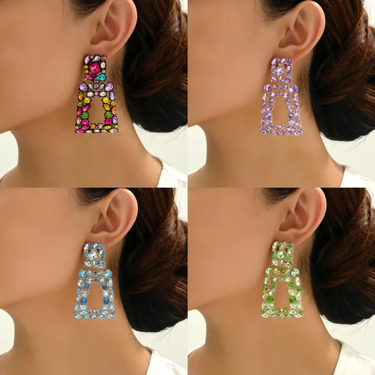 1 Pair Elegant Retro Geometric Trapezoid Hollow Out Inlay Zinc Alloy Rhinestones Drop Earrings