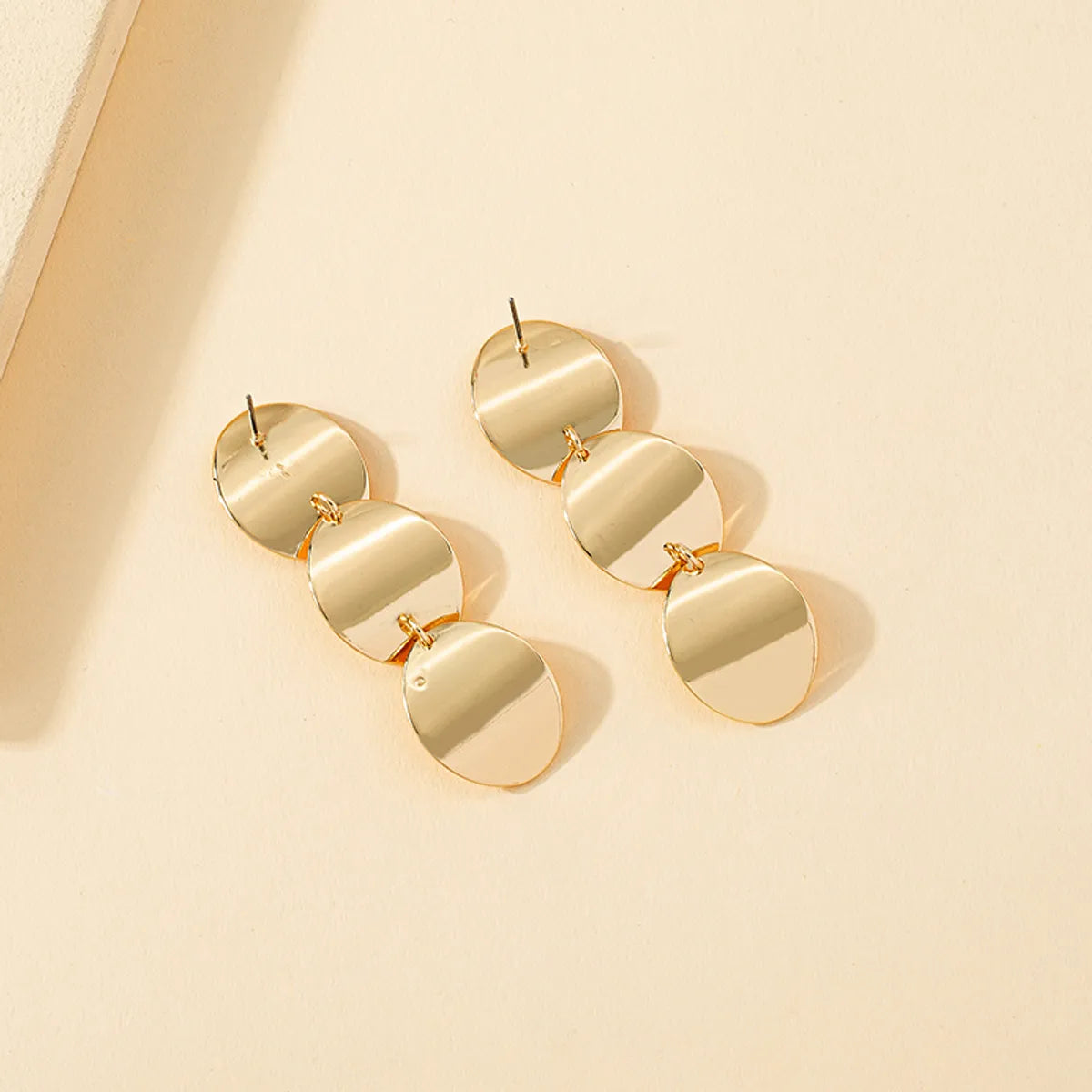 1 Pair Elegant Retro Oval Plating Alloy Drop Earrings