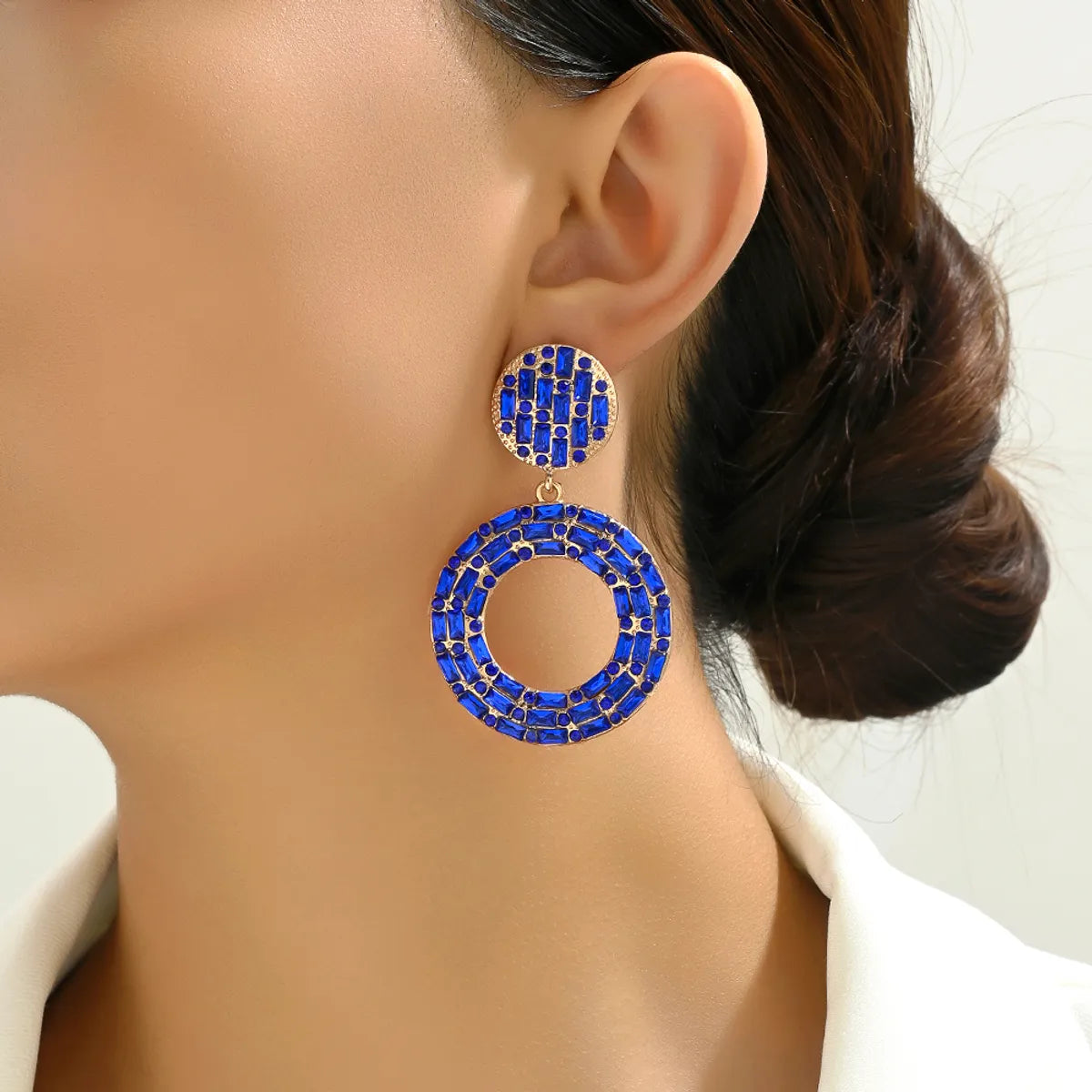 1 Pair Elegant Retro Round Plating Inlay Zinc Alloy Resin Drop Earrings