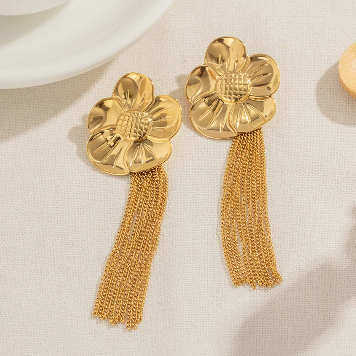 1 Pair Elegant Retro Tassel Flower Plating Stainless Steel 18k Gold Plated Drop Earrings