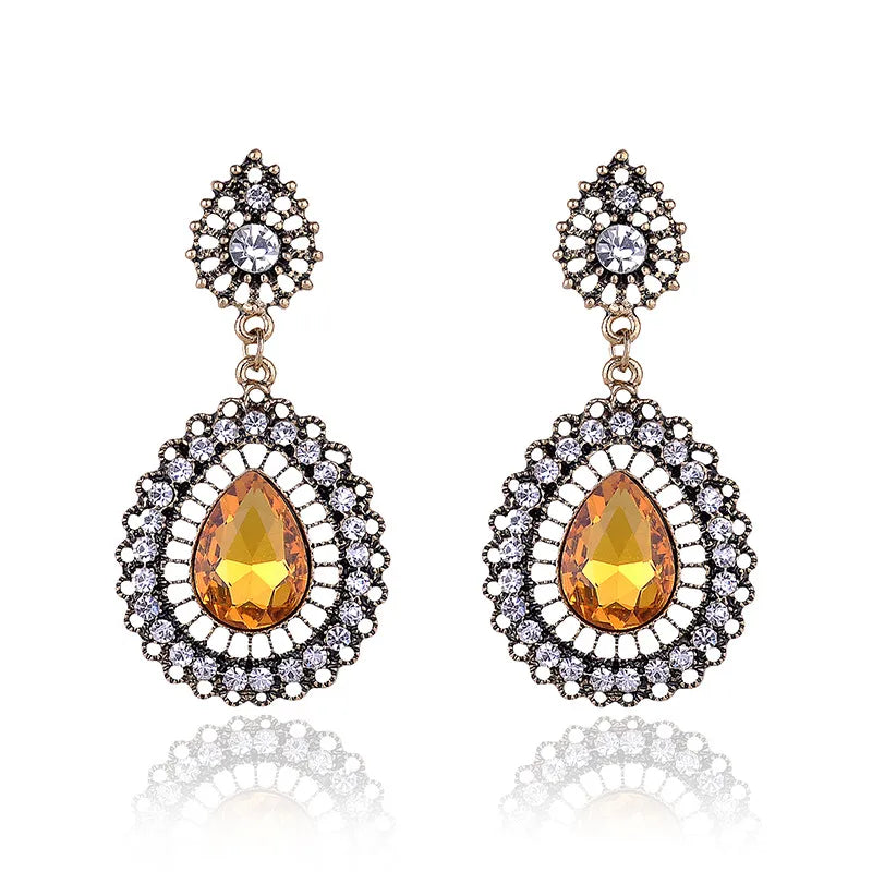 1 Pair Elegant Retro Water Droplets Inlay Alloy Rhinestones Gold Plated Drop Earrings