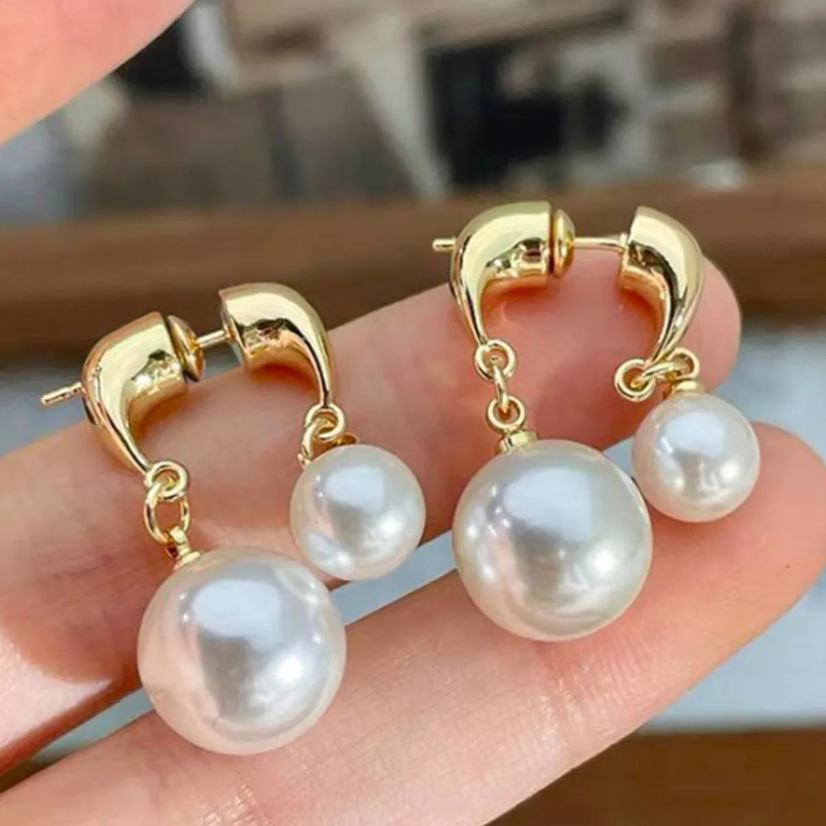 1 Pair Elegant Round Imitation Pearl Copper Drop Earrings