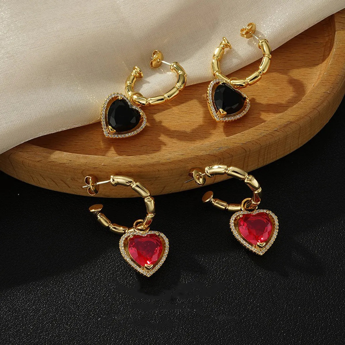 1 Pair Elegant Shiny C Shape Heart Shape Inlay Brass Zircon 18K Gold Plated Drop Earrings