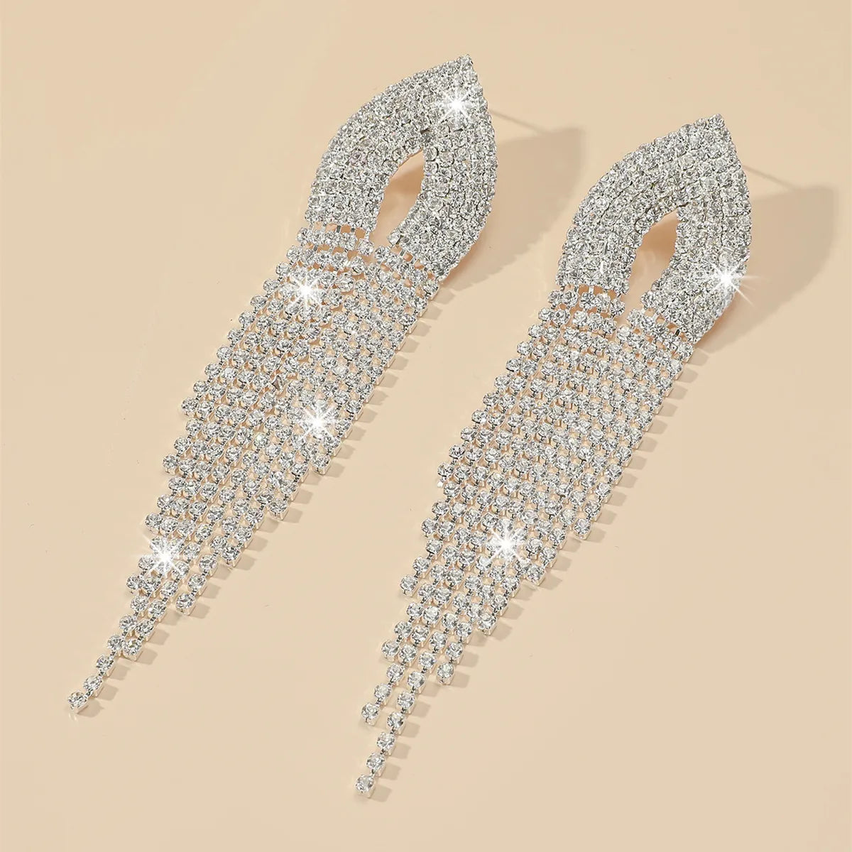 1 Pair Elegant Shiny Geometric Inlay Alloy Rhinestones Silver Plated Drop Earrings