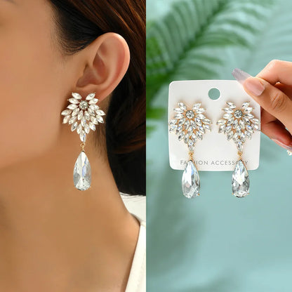 1 Pair Elegant Shiny Water Droplets Hollow Out Inlay Zinc Alloy Rhinestones Drop Earrings