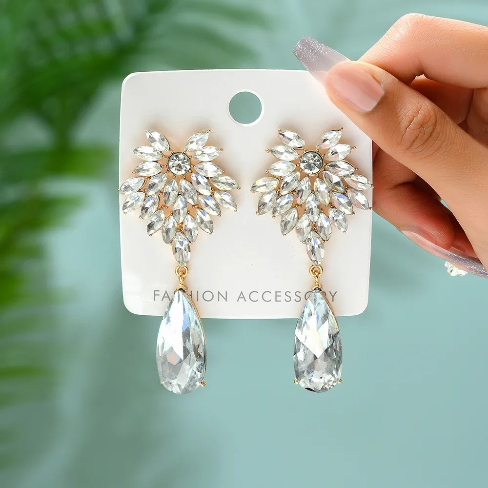 1 Pair Elegant Shiny Water Droplets Hollow Out Inlay Zinc Alloy Rhinestones Drop Earrings