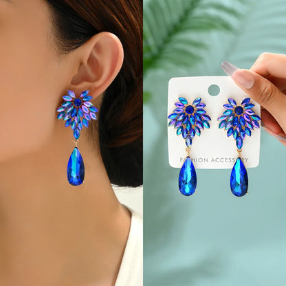 1 Pair Elegant Shiny Water Droplets Hollow Out Inlay Zinc Alloy Rhinestones Drop Earrings