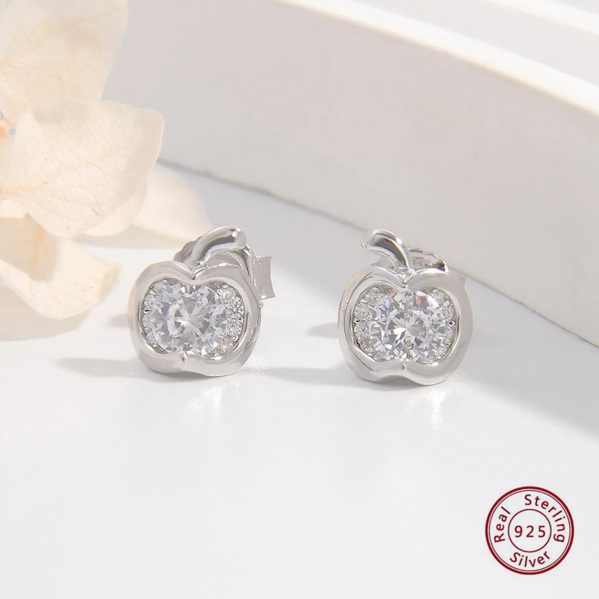 1 Pair Elegant Simple Style Apple Plating Inlay Sterling Silver Zircon White Gold Plated Rhodium Plated Ear Studs