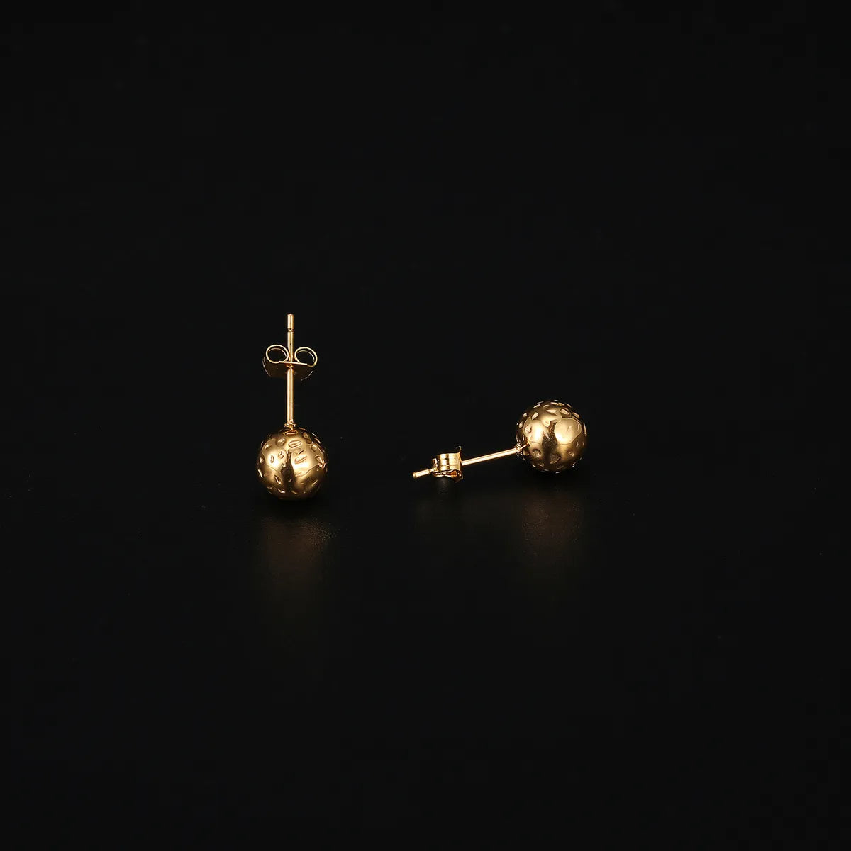 1 Pair Elegant Simple Style Ball Polishing Plating Stainless Steel 18k Gold Plated Ear Studs