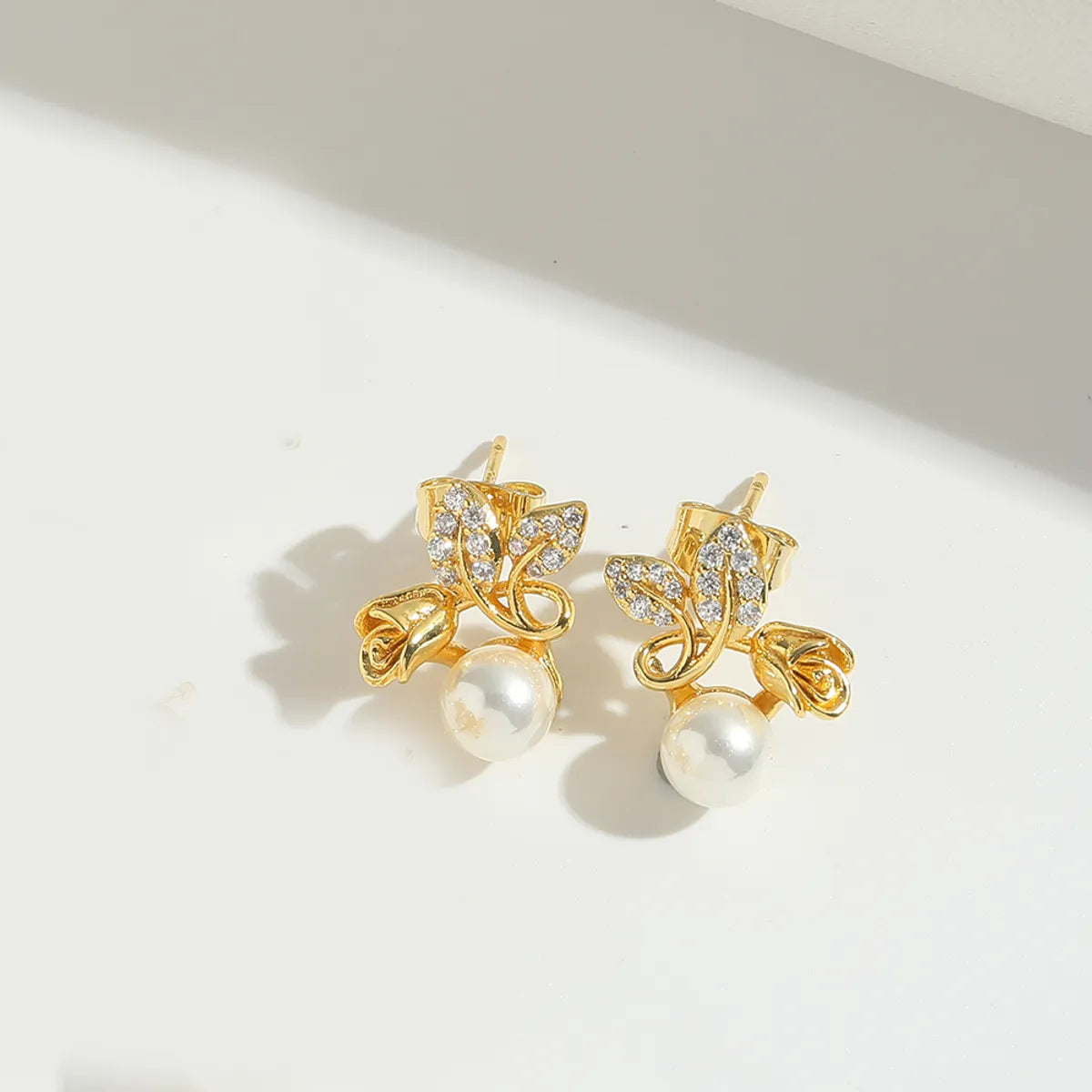 1 Pair Elegant Simple Style Bow Knot Plating Inlay Copper Zircon 14K Gold Plated Ear Studs