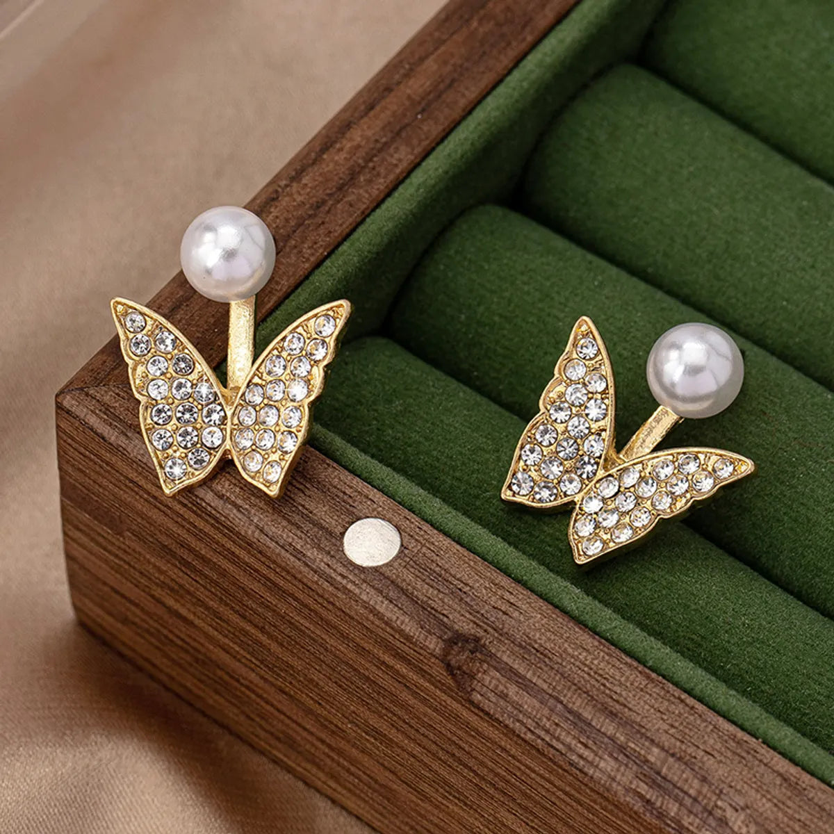 1 Pair Elegant Simple Style Butterfly Alloy Zinc Rhinestones Drop Earrings