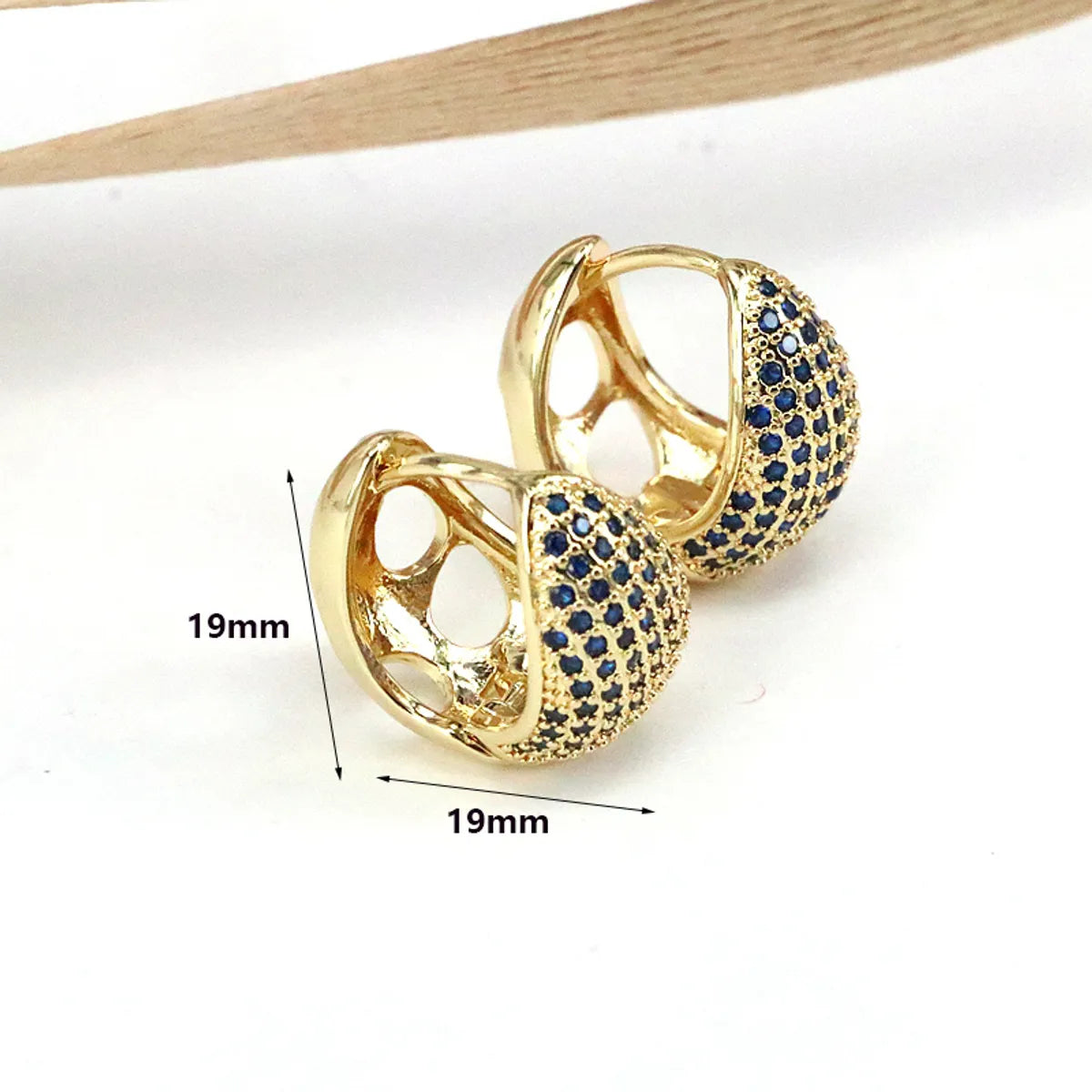 1 Pair Elegant Simple Style C Shape Plating Inlay Copper Zircon 18K Gold Plated Earrings